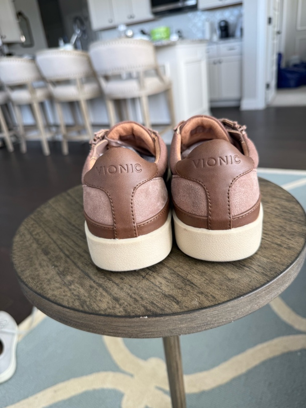 Vionic Mayra Sneaker - Picture 4 of 7